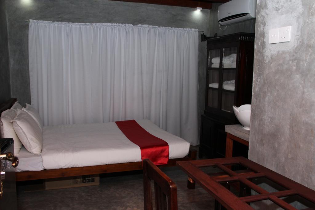 Executive Residency Retreat Villa Hikkaduwa Dış mekan fotoğraf