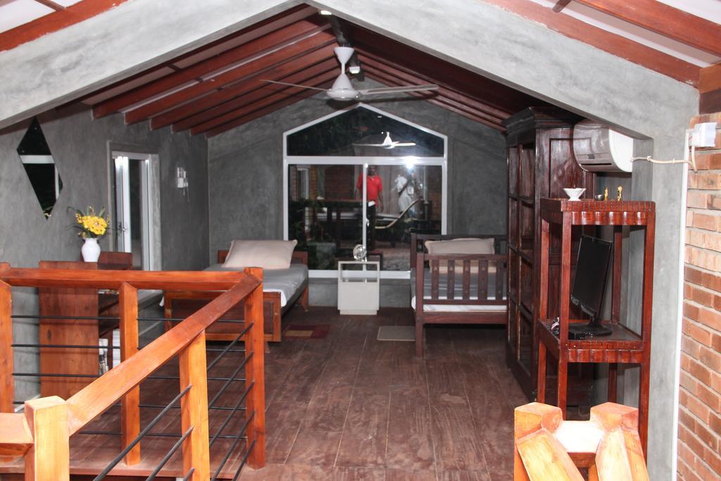 Executive Residency Retreat Villa Hikkaduwa Dış mekan fotoğraf